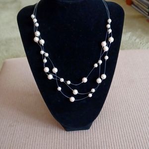 Floating Pearls Necklace